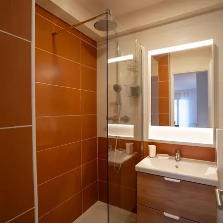 Appartement T2 Renove Lumineux A 15mins Du Vieux Port *