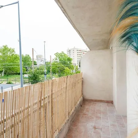 Appartement T2 Renove Lumineux A 15mins Du Vieux Port Marseilles
